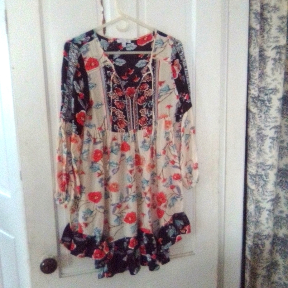 Patrons of peace boho size small dress 100 percent rayon.